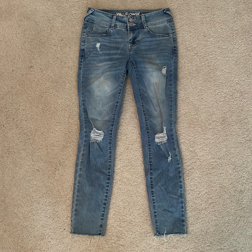 Women’s Wallflower “Luscious Curvy Fit” Jeans